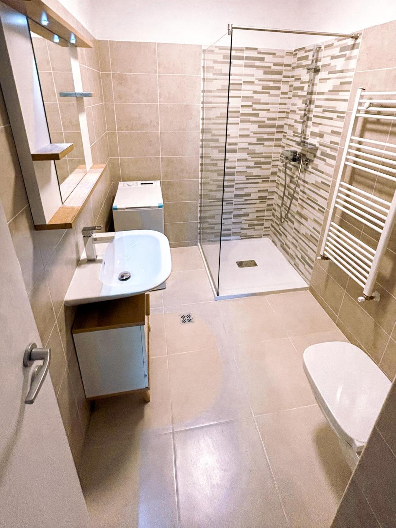 Bg Luximmo Apartments Kolozsvár Kültér fotó